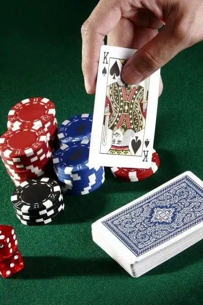 Beragam permainan casino digital dan olahraga virtual populer di platform pos4d